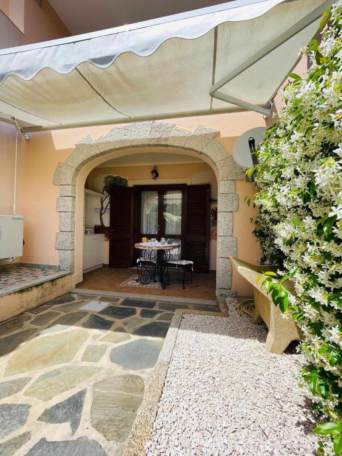 Appartamento Le Querce Vaccileddi Exteriér fotografie